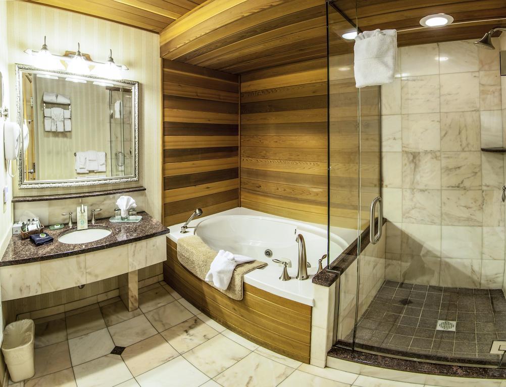 Golden Arrow Lakeside Resort Lake Placid Exterior foto